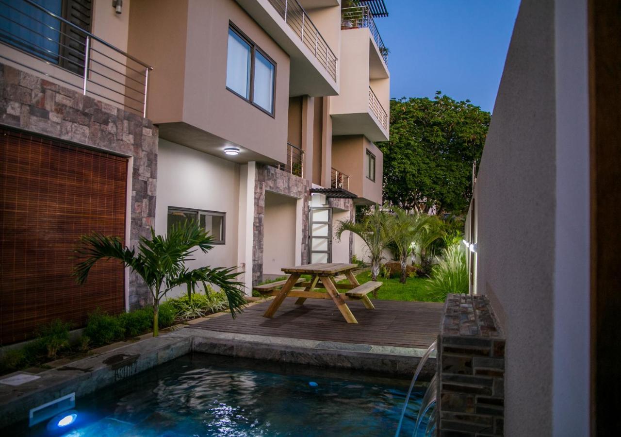 Luxury 2 Bedroom Apartment With Pool - Close To Flic-En-Flac Beach מראה חיצוני תמונה