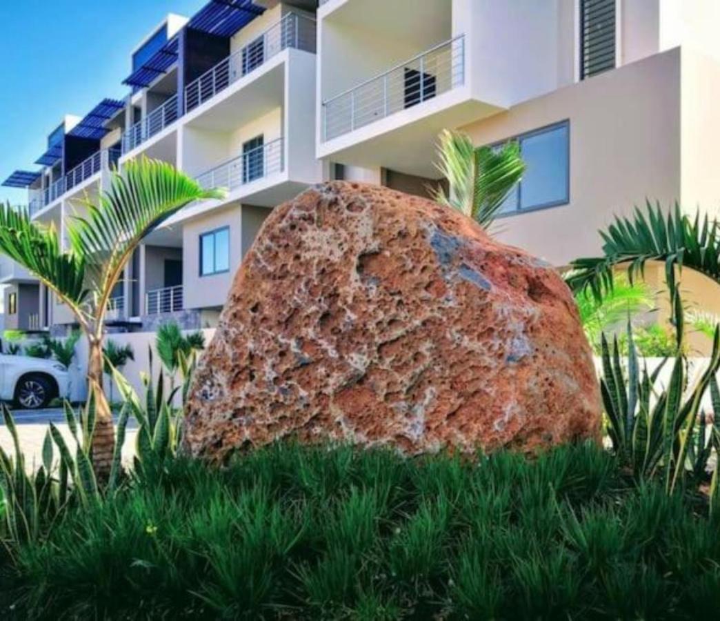 Luxury 2 Bedroom Apartment With Pool - Close To Flic-En-Flac Beach מראה חיצוני תמונה